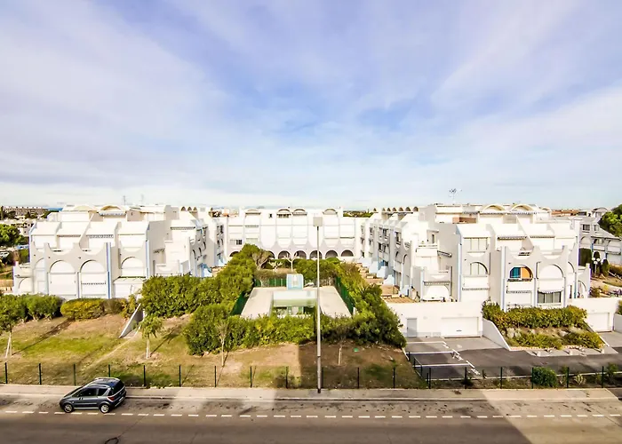 Les Floralies Ii-15 By Interhome Le Grau-du-Roi